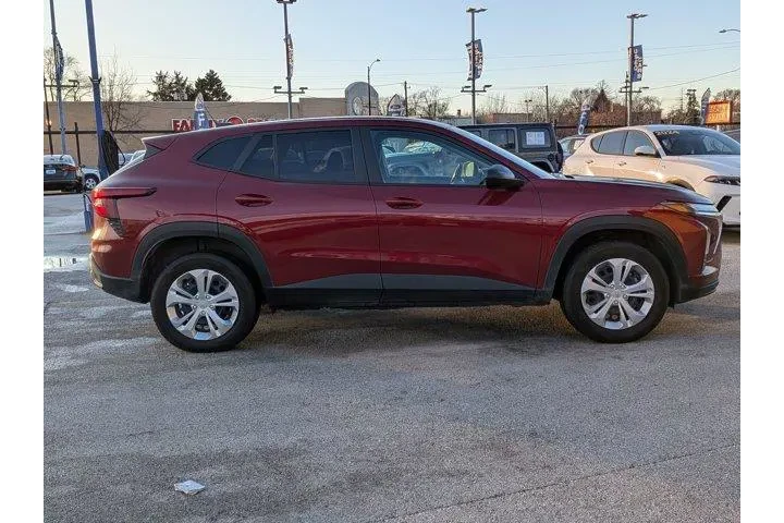 $19993 : Chevrolet Trax 2025 LS 4dr C image 2