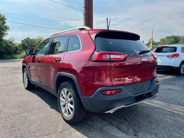 $17995 : 2017 Cherokee Limited image 8