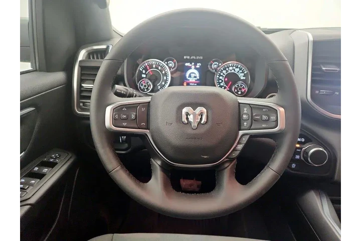 $36998 : Ram 1500 2025 4x4 Big Horn 4 image 10