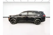 $28200 : Jeep Grand Cherokee L 2022 4 thumbnail