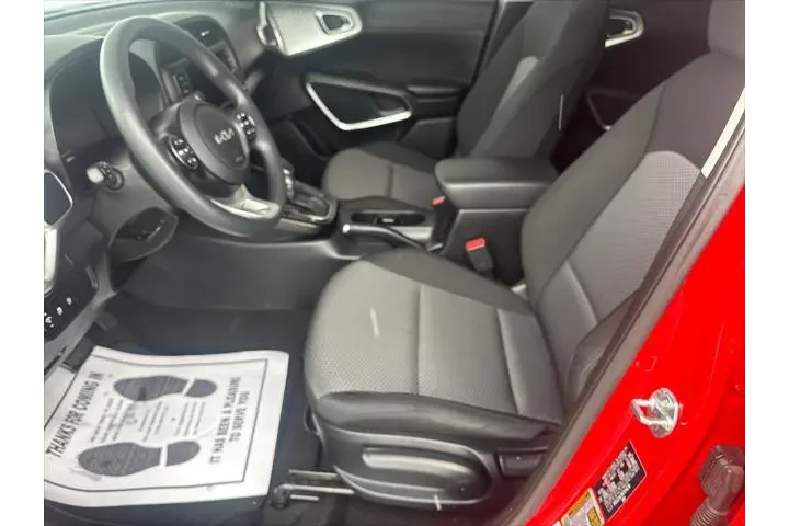 $19500 : Kia Soul 2024 LX 4dr Crossov image 8