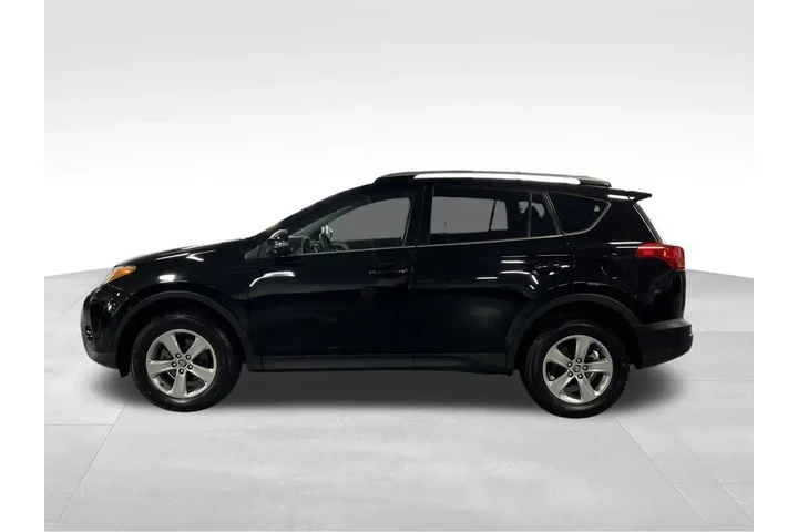 $16588 : 2015 RAV4 XLE image 2