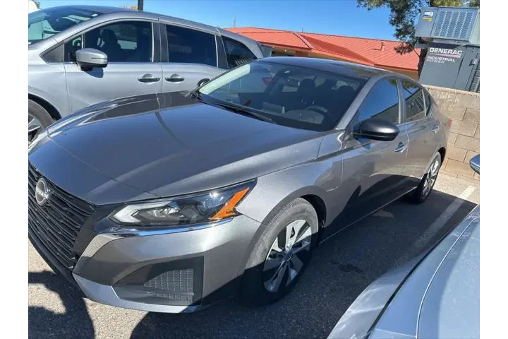 $22999 : Nissan Altima 2025 2.5 S 4dr image 1