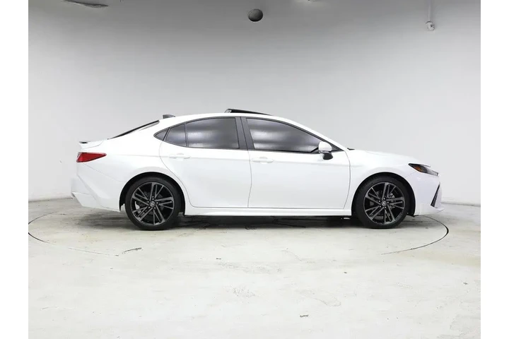 $33998 : Toyota Camry 2025 XSE 4dr Se image 7