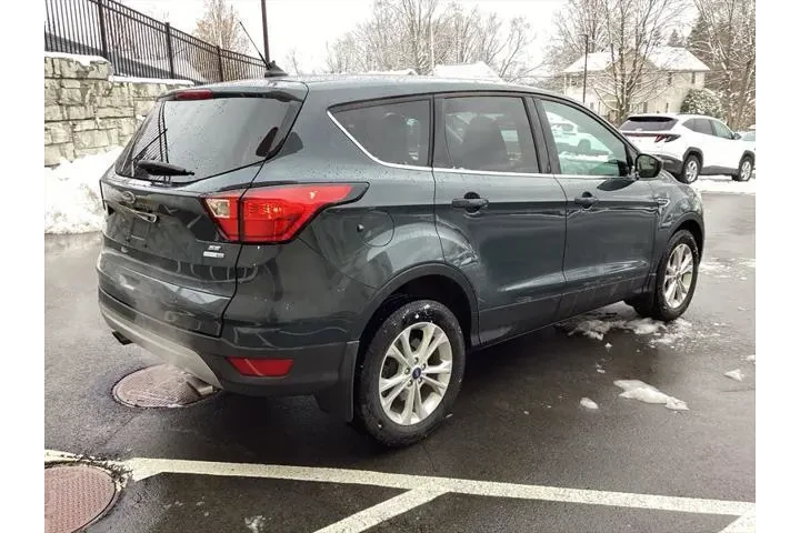 $16844 : Ford Escape 2019 AWD SE 4dr image 7