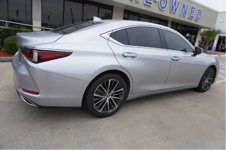 $38725 : Lexus ES 350 2022 4dr Sedan image 6