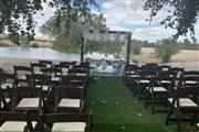 Caroli Lake Wedding Chapel en San Bernardino