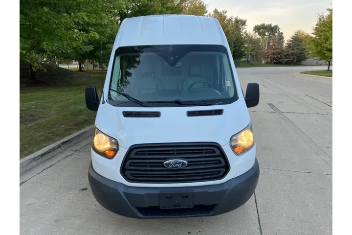 $1 : 2016 Transit 250 image 3