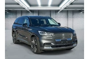 $33655 : Lincoln Aviator 2020 AWD Res thumbnail