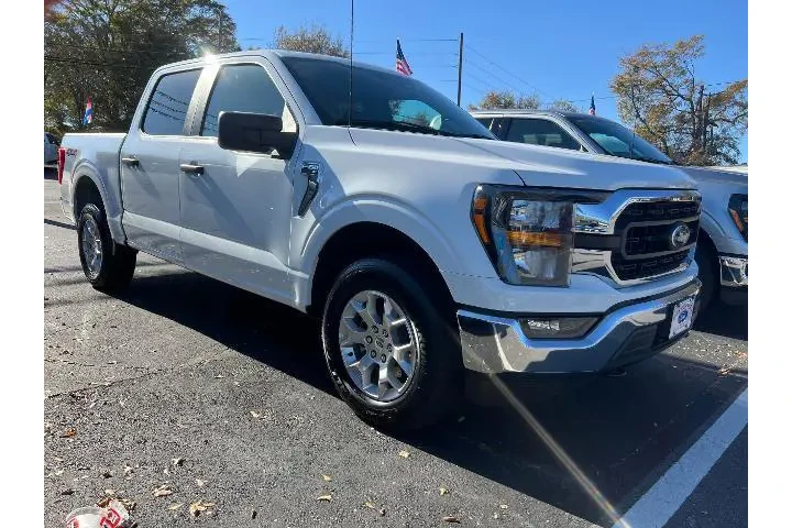 $37995 : Ford F-150 2023 4x4 XL 4dr S image 5