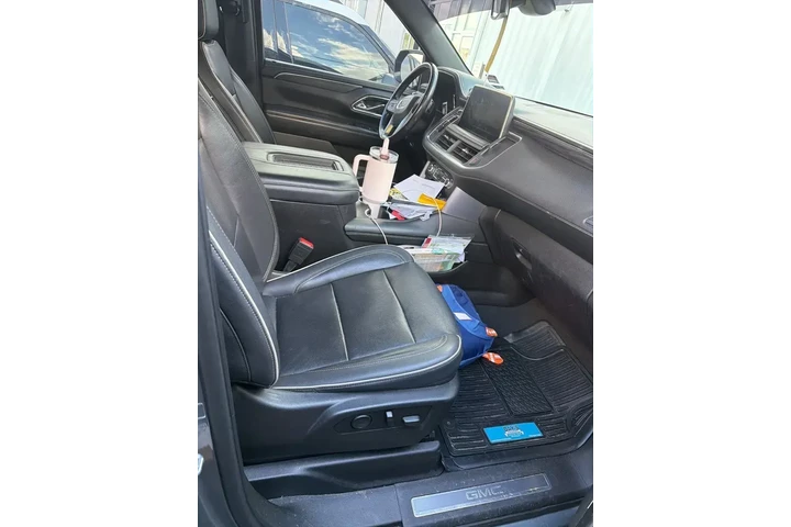 $36766 : GMC Yukon 2021 4x2 SLT 4dr S image 6