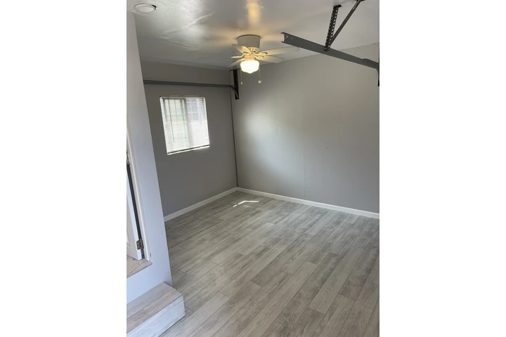 $1000 : Cuarto de renta image 6