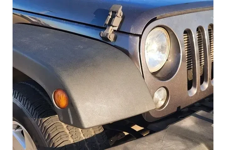 $15875 : Jeep Wrangler Unlimited 2016 image 9