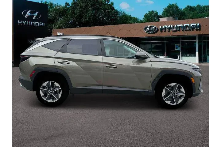 $38285 : Hyundai TUCSON Hybrid 2025 A image 10