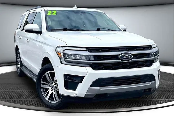 $38500 : Ford Expedition 2022 4x4 XLT image 3