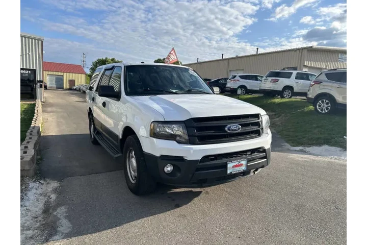 $8990 : 2017 Expedition XL Fleet image 7