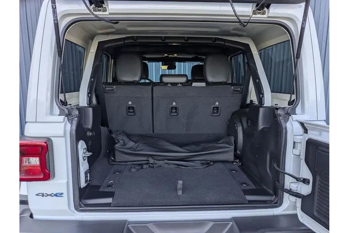 $29944 : Jeep Wrangler Unlimited 2021 image 8