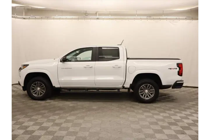 $30993 : Chevrolet Colorado 2023 4x4 image 2