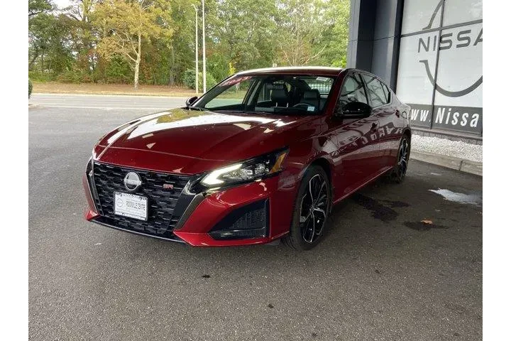 Nissan Altima 2023 2.5 SR 4d image 8
