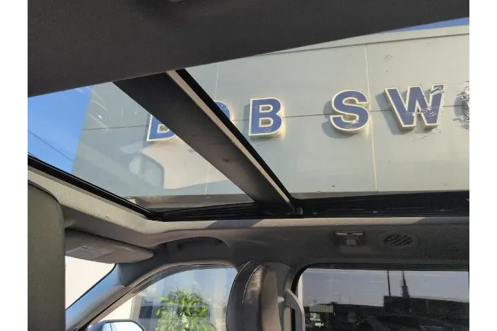 $39800 : Ford Explorer 2023 AWD XLT 4 image 8