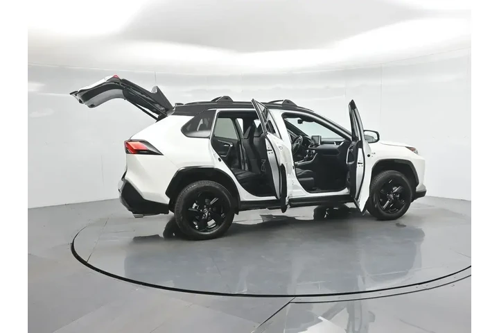 $31568 : Toyota RAV4 Hybrid 2020 AWD image 4