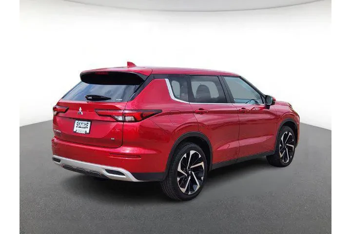 $25087 : Mitsubishi Outlander 2024 AW image 3