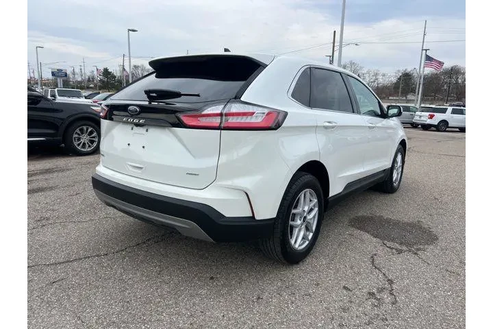 $26778 : Ford Edge 2023 AWD SEL 4dr C image 4