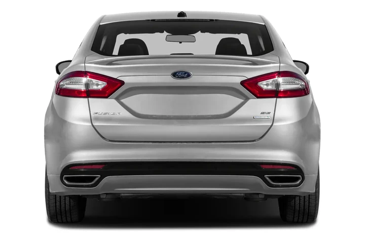 2016 Fusion SE image 5