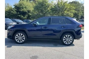 $29879 : Toyota RAV4 2022 XLE Premium thumbnail