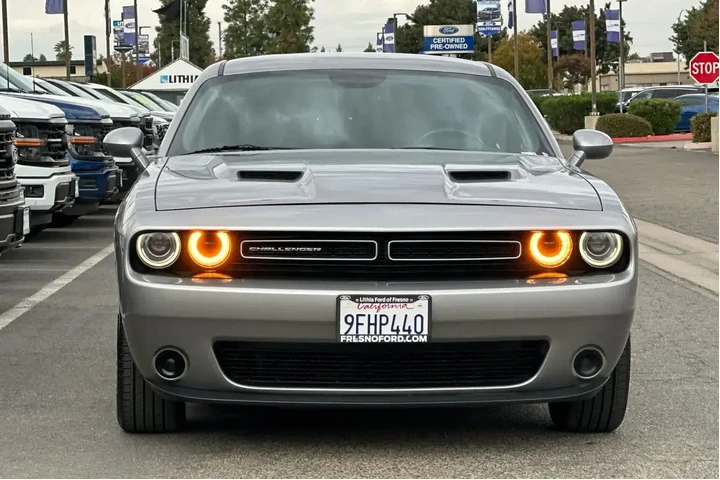 $14000 : Dodge Challenger 2018 SXT 2d image 10
