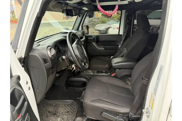 $24500 : Jeep Wrangler JK Unlimited 2 image 10