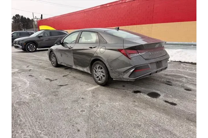 $17500 : Hyundai ELANTRA 2024 SEL 4dr image 6