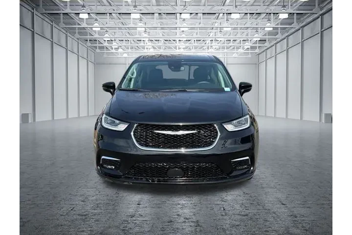 $24991 : Chrysler Pacifica 2024 Touri image 2