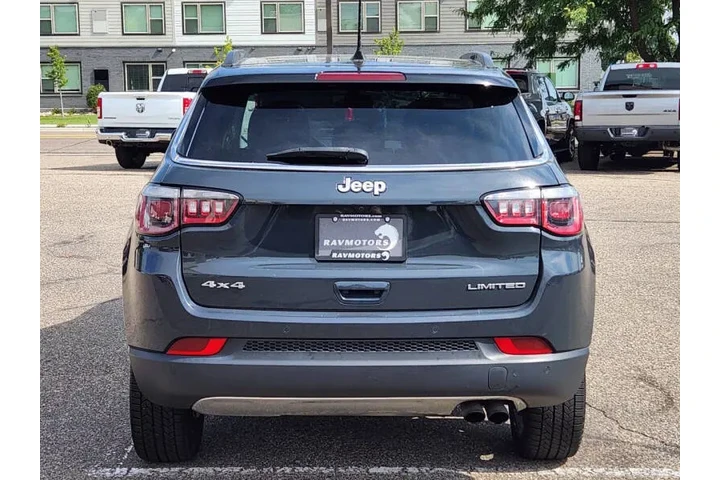 $14985 : 2018 Compass Limited image 9