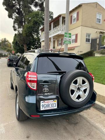 $7200 : Toyota RAV4  sport image 8