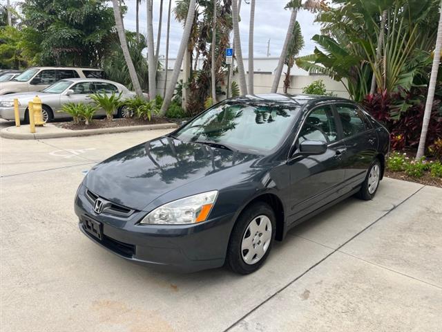 $4000 : ✅2005 Honda Accord Sdn Lx image 1