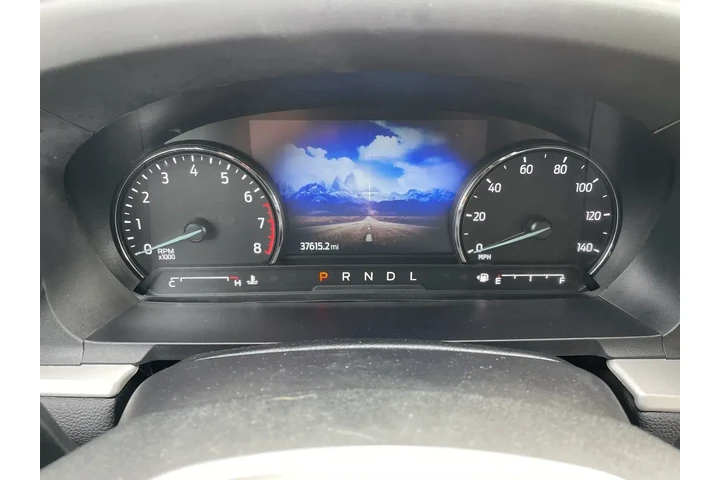 $28535 : Ford Explorer 2022 AWD XLT 4 image 6