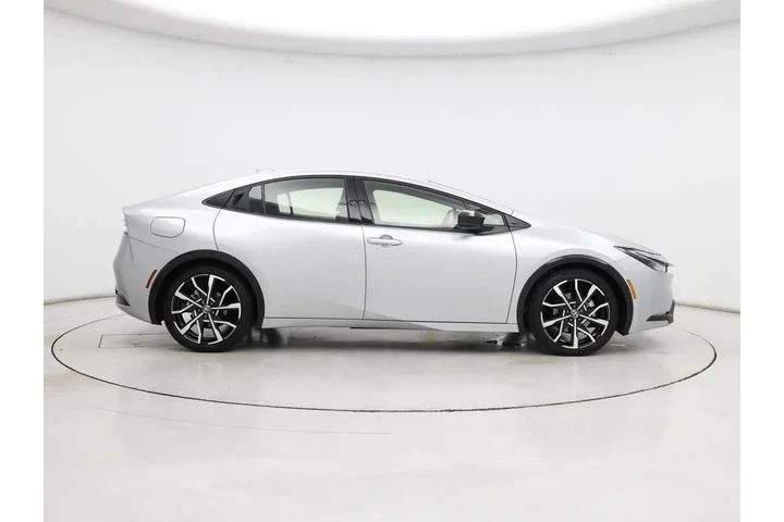 $35998 : Toyota Prius Plug-in Hybrid image 7