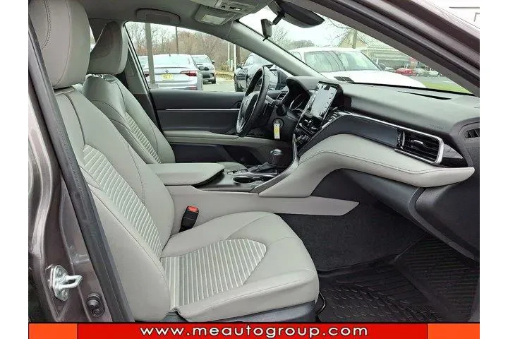 $26226 : Toyota Camry 2023 AWD SE 4dr image 8