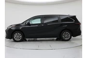 $34998 : Toyota Sienna 2024 LE 8-Pass thumbnail