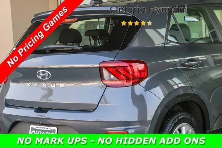 $20430 : Hyundai VENUE 2024 SE 4dr Cr image 9