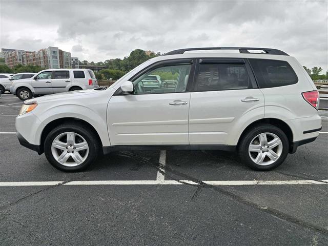 $9495 : 2009 SUBARU FORESTER image 8