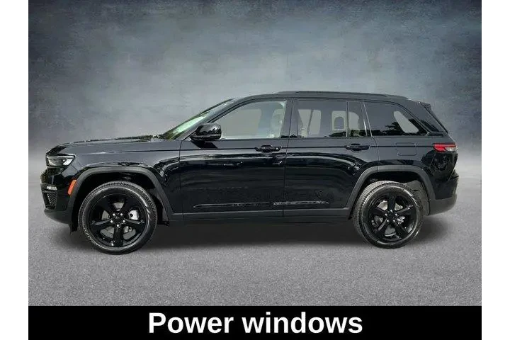 $37986 : Jeep Grand Cherokee 2024 4x2 image 10