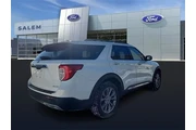$29680 : Ford Explorer 2022 AWD XLT 4 thumbnail