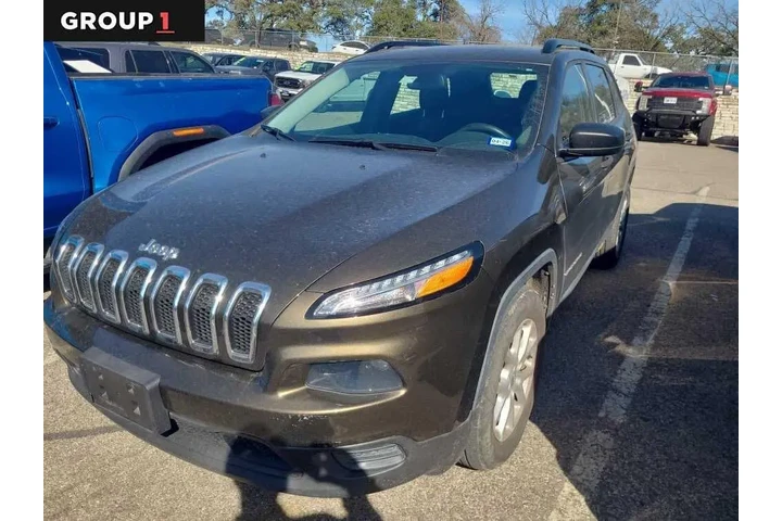 $12971 : Jeep Cherokee 2015 4x4 Sport image 1