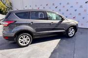 Used 2017 Escape SE FWD for s thumbnail