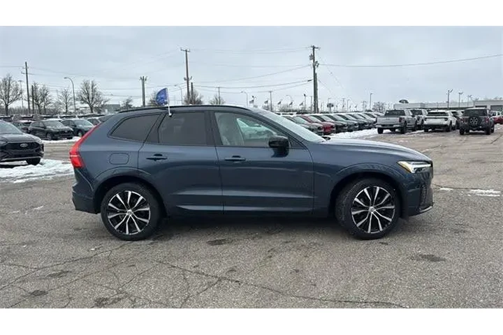 $32746 : Volvo XC60 2023 AWD B5 Plus image 2