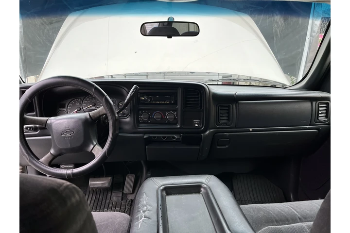 $3700 : 2002 Chevy Silverado LS V8 4.8 image 2