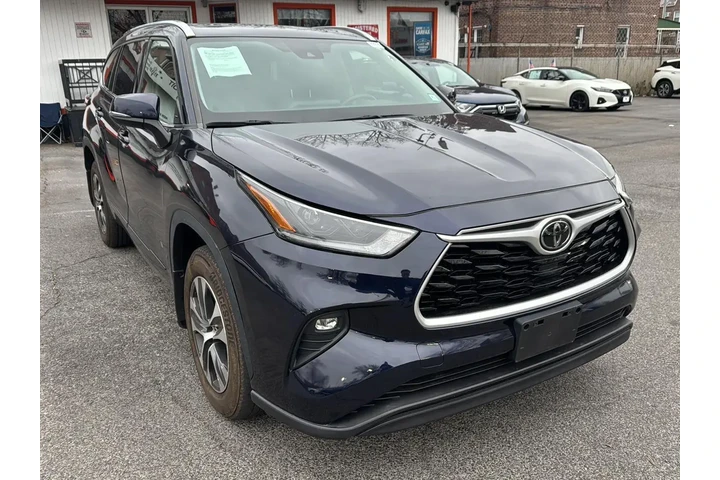 $28490 : Toyota Highlander 2021 AWD X image 1