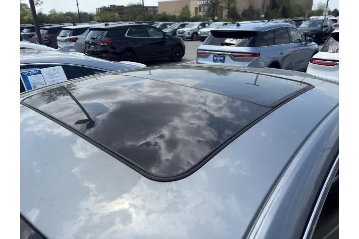 $21250 : Chevrolet Malibu 2024 LT 4dr image 3